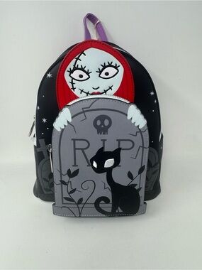 New Loungefly Nightmare Before Christmas Sally Cemetery backpack glow in dark